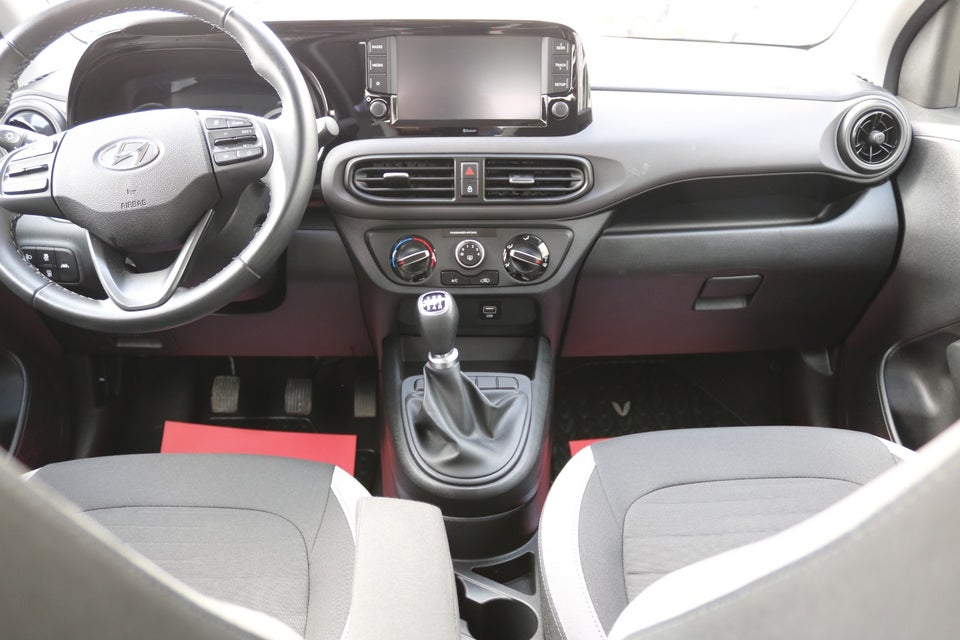 Hyundai i10 1,0 MPi Essential 5d