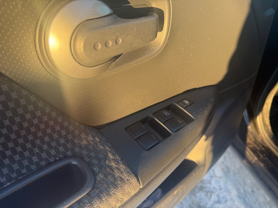 Nissan Note 1,4 Visia 5d