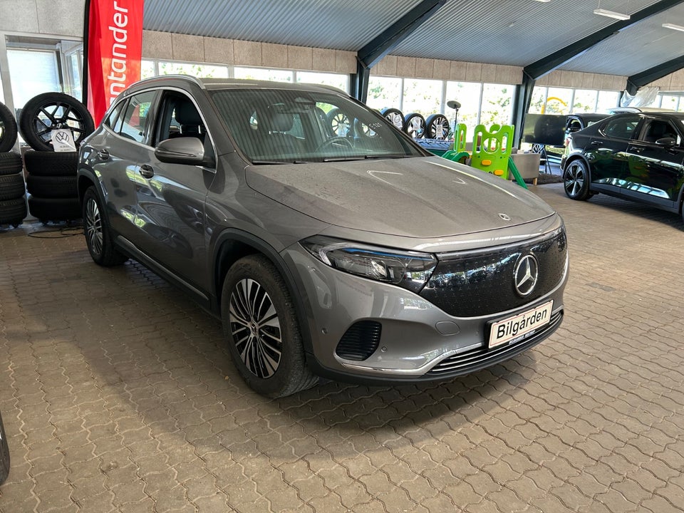 Mercedes EQA300 Progressive 4Matic 5d