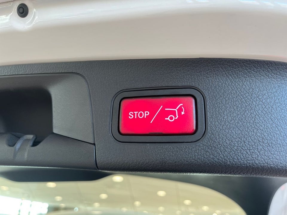 Mercedes EQA300 Progressive Advance 4Matic 5d