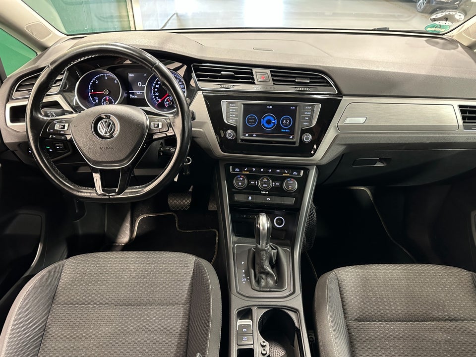 VW Touran 1,6 TDi 115 Comfortline DSG 7prs 5d