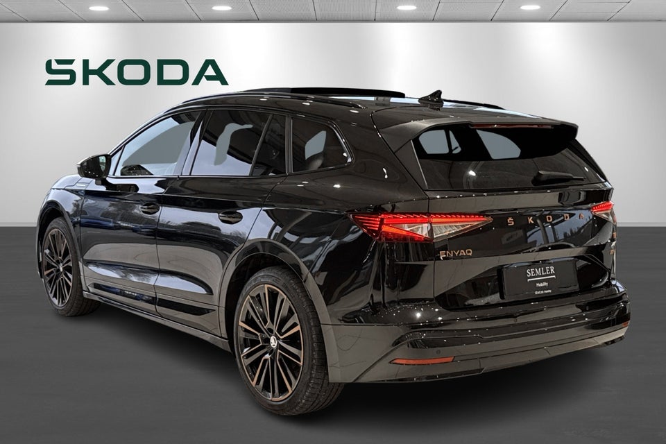 Skoda Enyaq 80X iV Founders Edition 5d