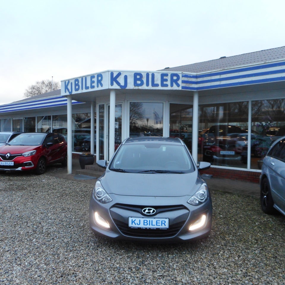 Hyundai i30 1,6 CRDi 110 XTR CW Eco 5d