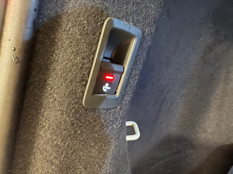 Audi Q4 e-tron 40 Advanced 5d