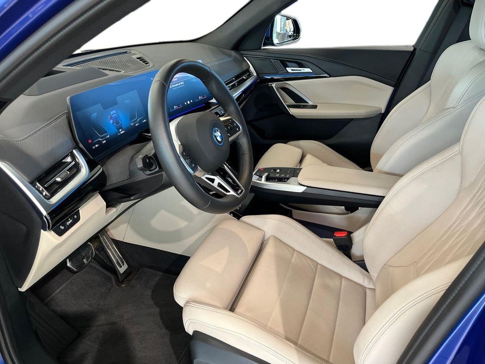 BMW iX2 eDrive20 M-Sport 5d