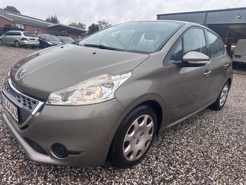 Peugeot 208 1,4 e-HDi 68 Access ESG 5d