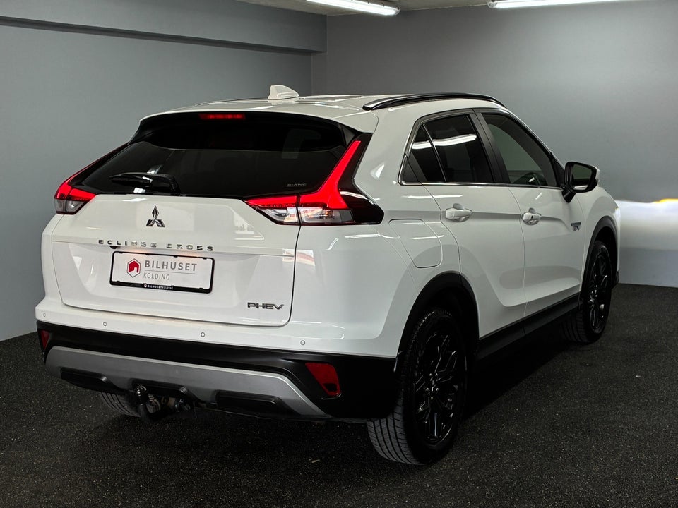 Mitsubishi Eclipse Cross 2,4 PHEV Intense CVT 4WD 5d