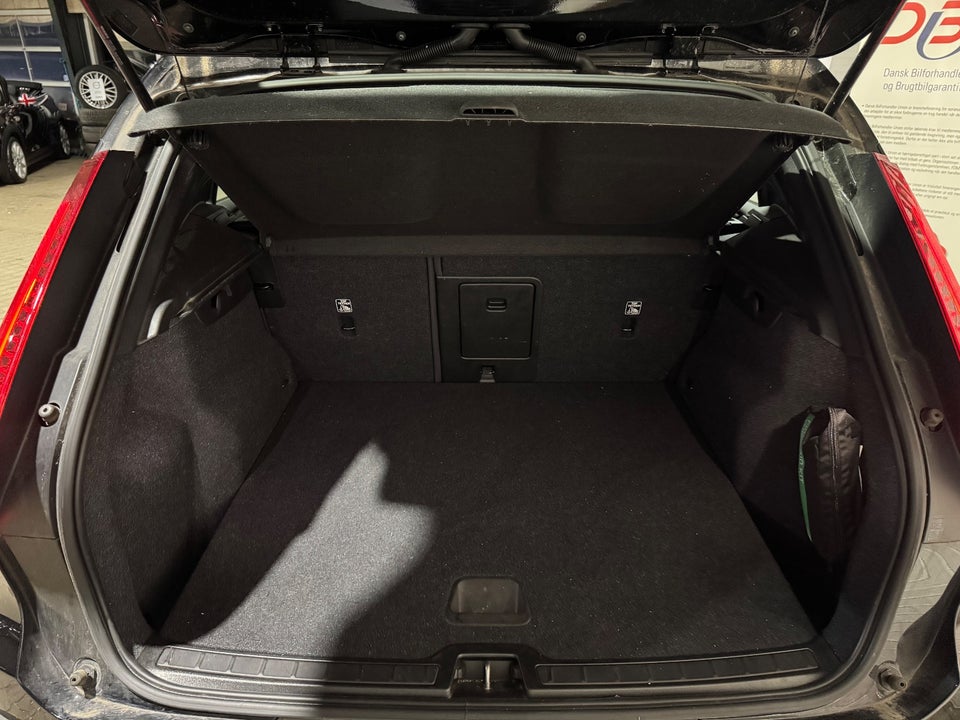 Volvo XC40 P6 ReCharge Core 5d