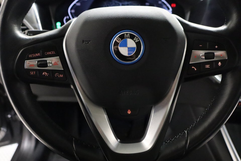 BMW 330e 2,0 Touring Sport Line aut. 5d