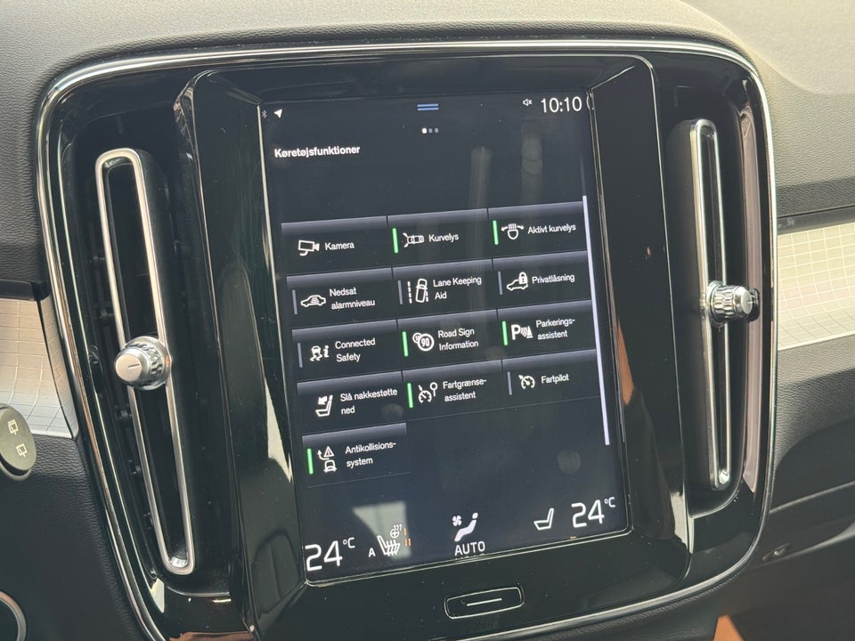 Volvo XC40 2,0 D4 190 Momentum aut. AWD 5d