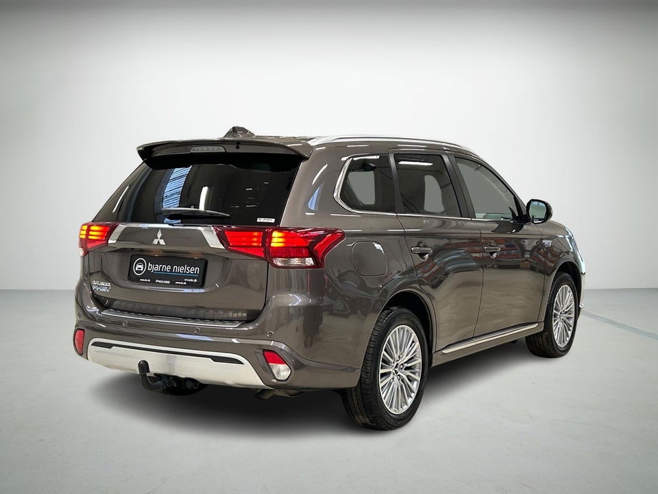 Mitsubishi Outlander 2,4 PHEV Intense CVT 4WD 5d