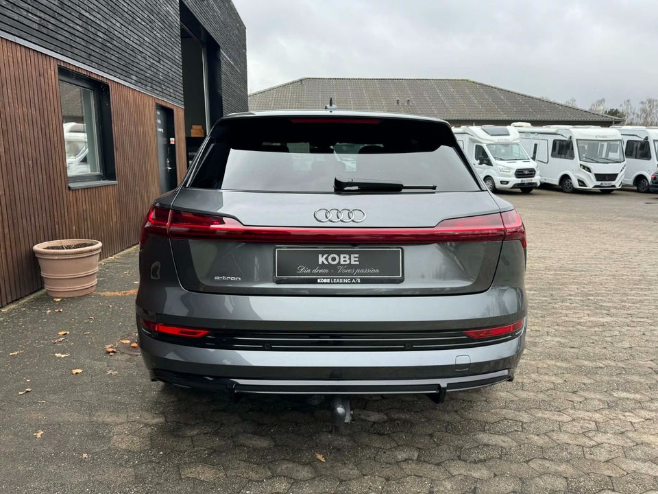 Audi e-tron 55 S-line quattro 5d