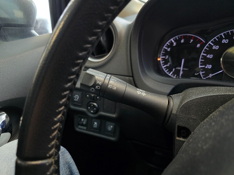 Nissan Note 1,2 Dig-S 98 Tekna 5d