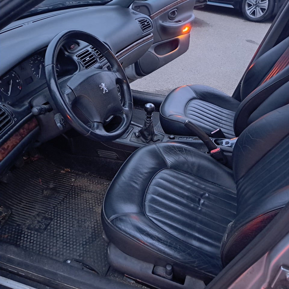 Peugeot 406 2,2 TS4 4d