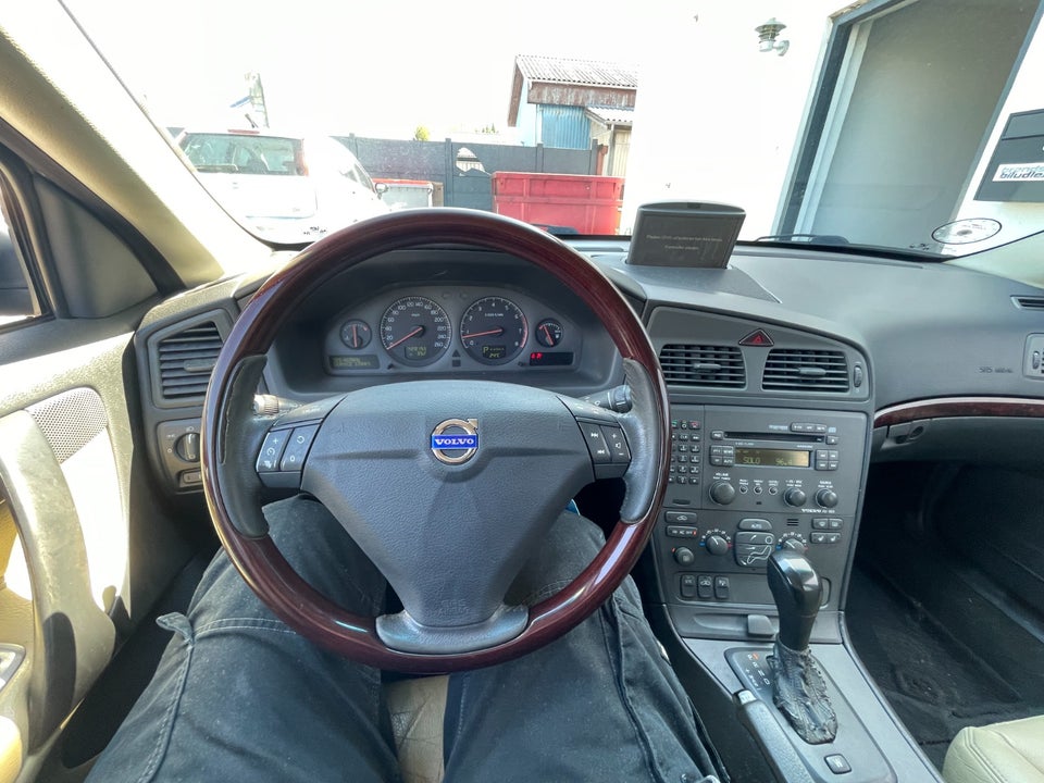 Volvo V70 2,3 T5 aut. 5d