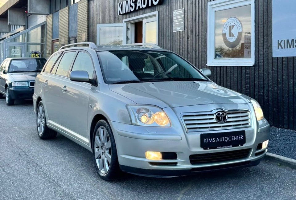 Toyota Avensis 1,8 VVT-i Terra stc. 5d