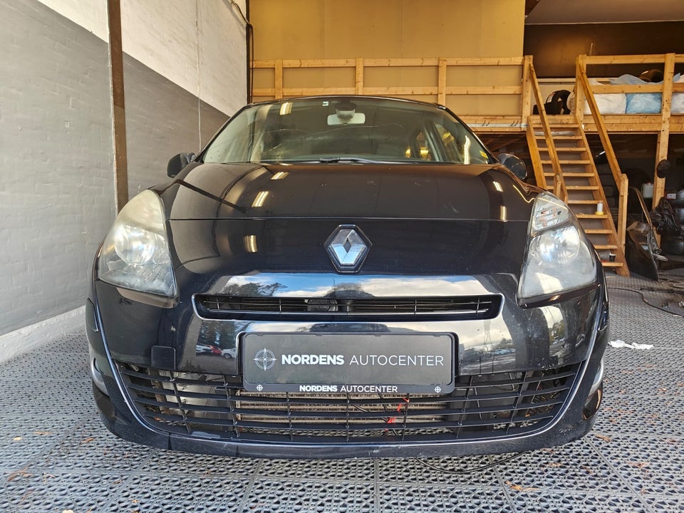 Renault Grand Scenic III 1,6 dCi 130 Expression 7prs 5d