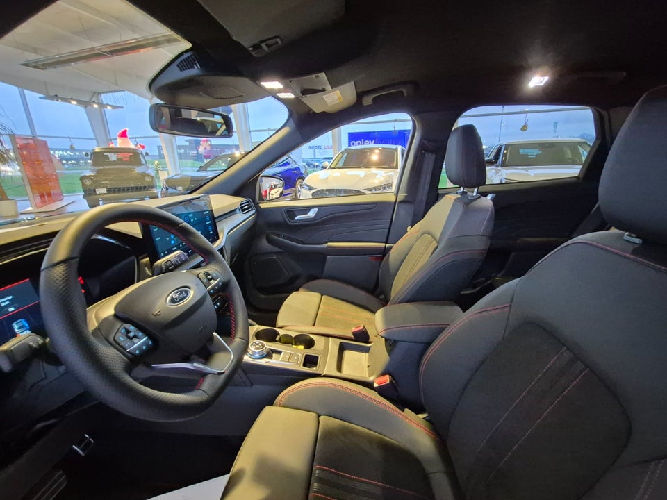 Ford Kuga 2,5 PHEV ST-Line X CVT 5d