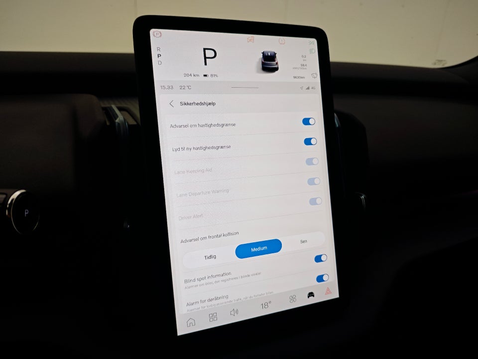 Volvo EX30 Standard Range Plus 5d