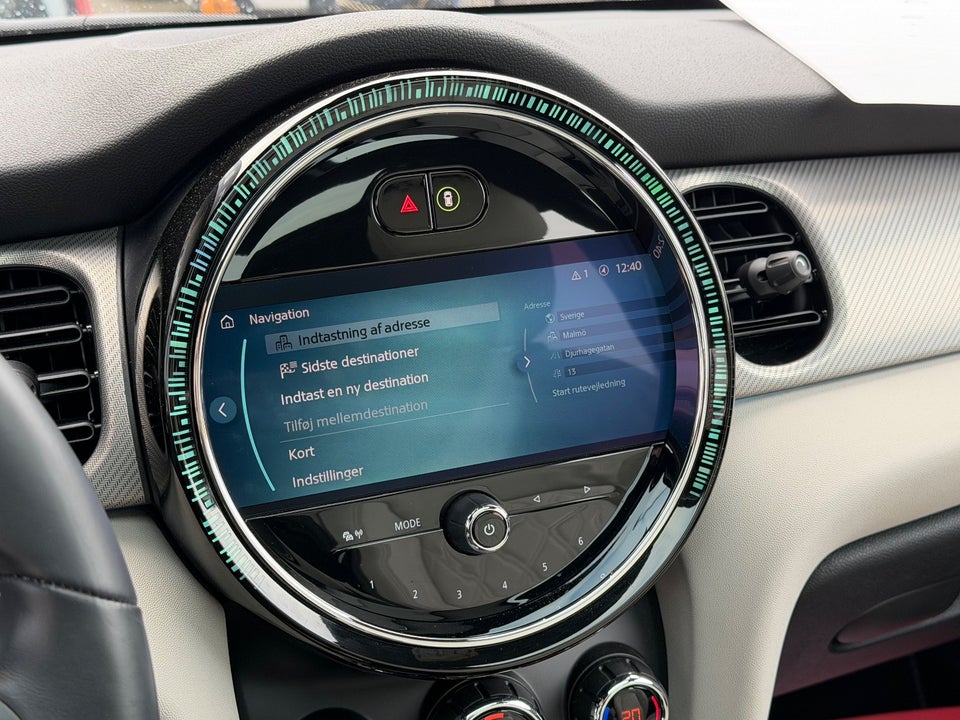 MINI Cooper SE Maximise 3d