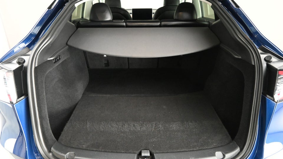 Tesla Model Y Long Range AWD 5d