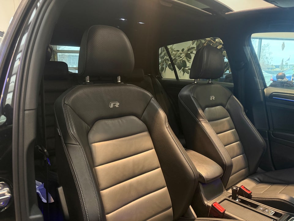 VW Golf VII 2,0 R DSG 4Motion 5d