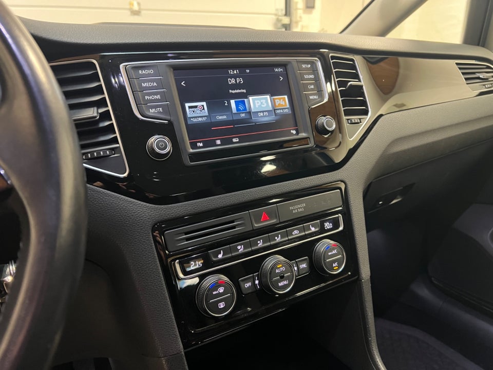 VW Golf Sportsvan 1,6 TDi 110 Highline BMT 5d