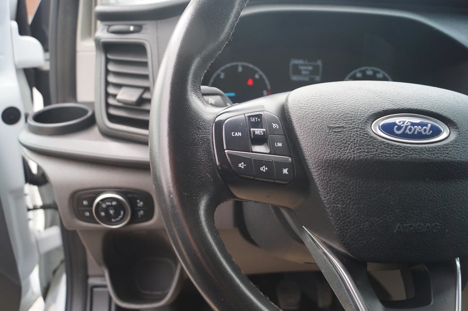 Ford Transit Custom 340 L2 2,0 TDCi 130 Trend