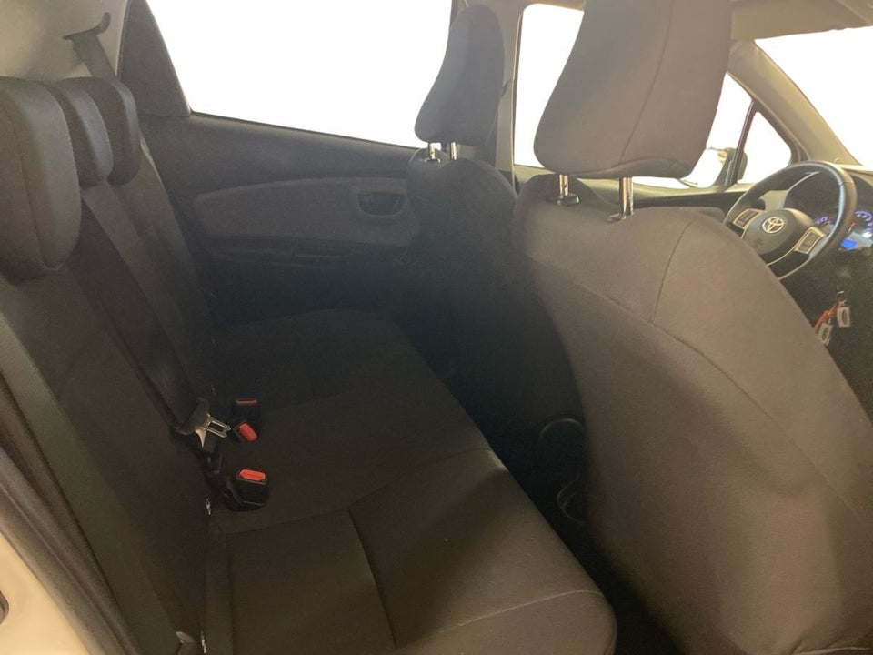 Toyota Yaris 1,0 VVT-i T1 Style 5d