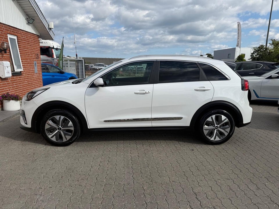 Kia Niro 64 EV Prestige 5d