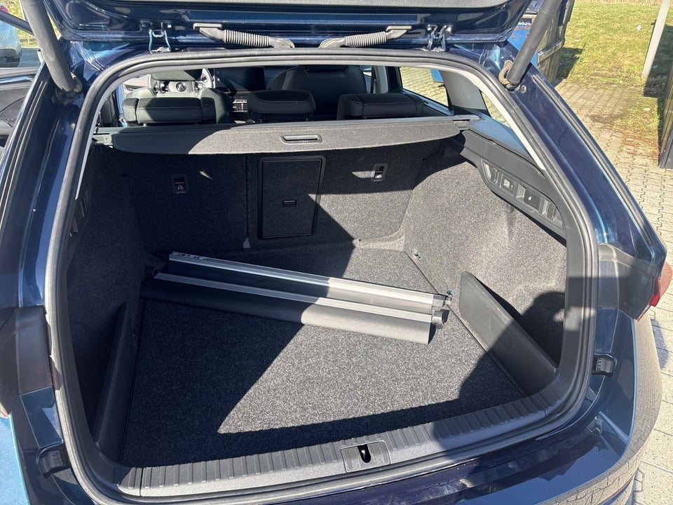 Skoda Octavia 2,0 TDi 150 Business Executive Combi DSG 5d