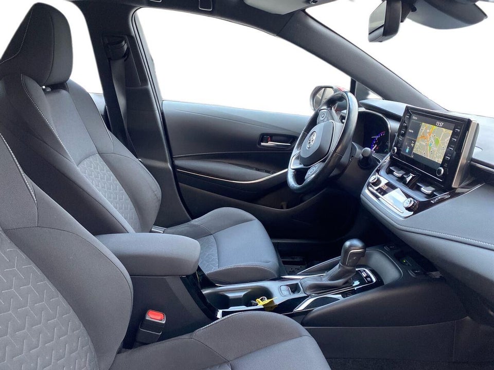 Toyota Corolla 1,8 Hybrid H3 Smart MDS 5d