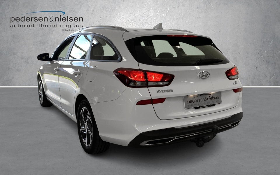 Hyundai i30 1,0 T-GDi mHEV Essential DCT 5d