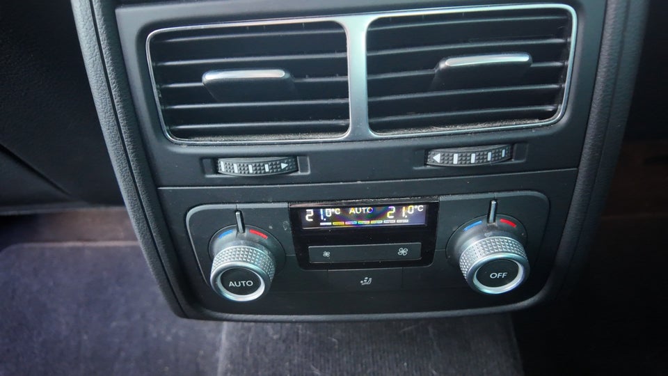 VW Touareg 3,0 V6 TDi 204 Tiptr. 4Motion Van 5d
