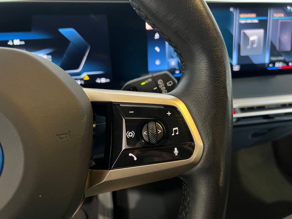 BMW iX xDrive40 Sport 5d