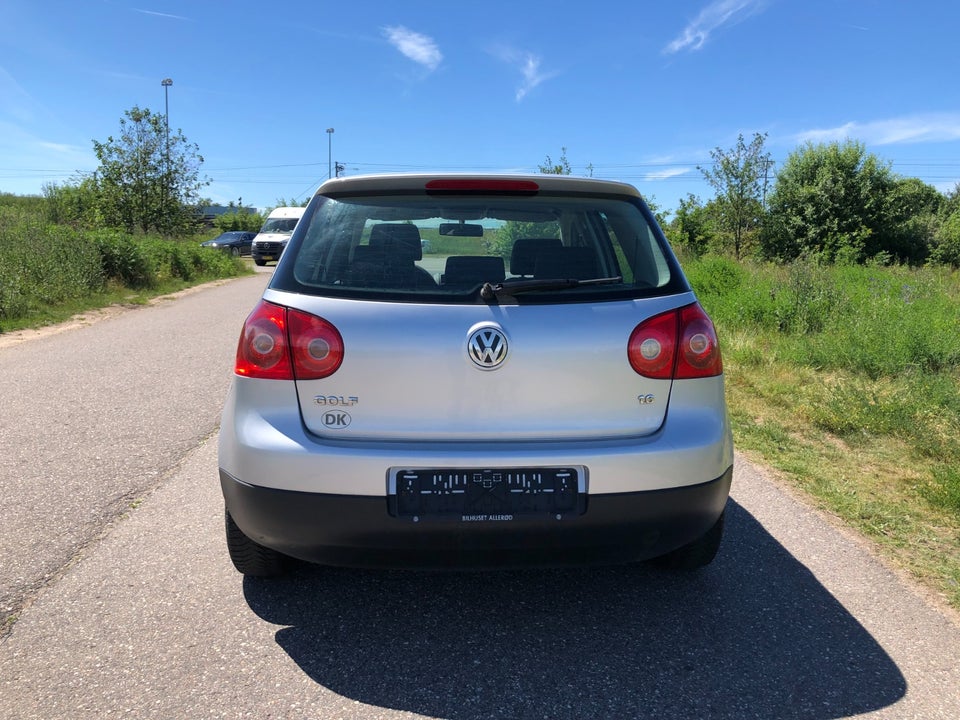 VW Golf V 1,6 Comfortline 5d