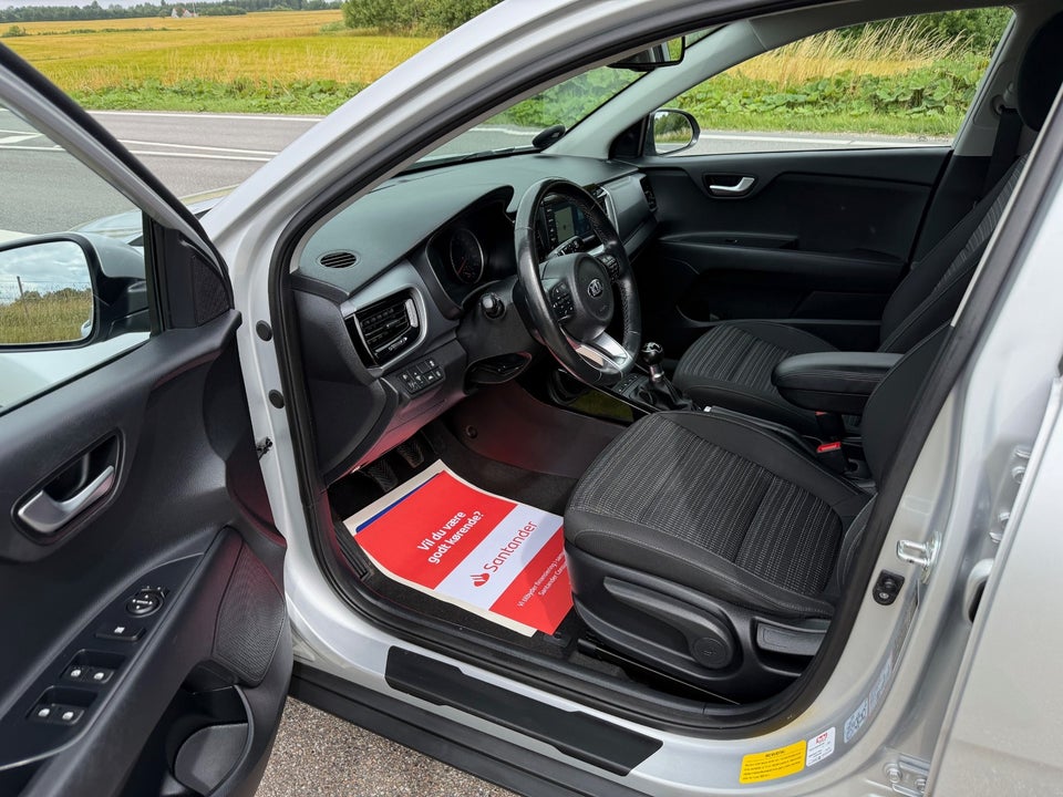 Kia Stonic 1,2 Attraction 5d