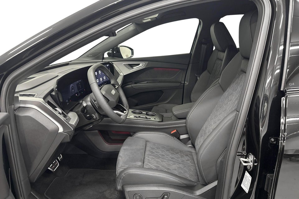 Audi Q4 e-tron performance 5d