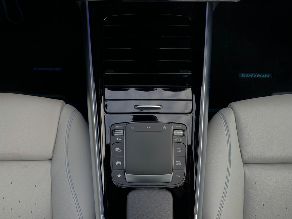 Mercedes EQA250 AMG Line 5d