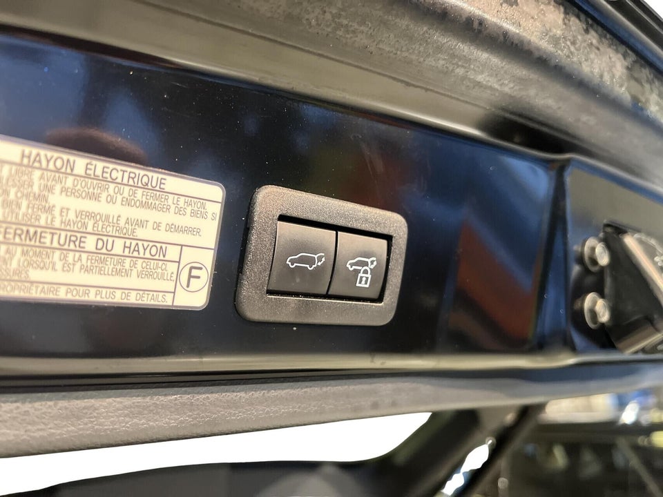 Toyota Corolla Cross 2,0 Hybrid Style Comfort CVT 5d