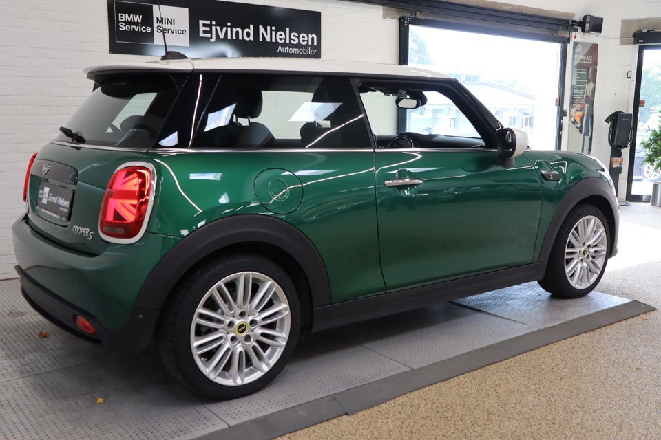 MINI Cooper SE Classic Trim 3d