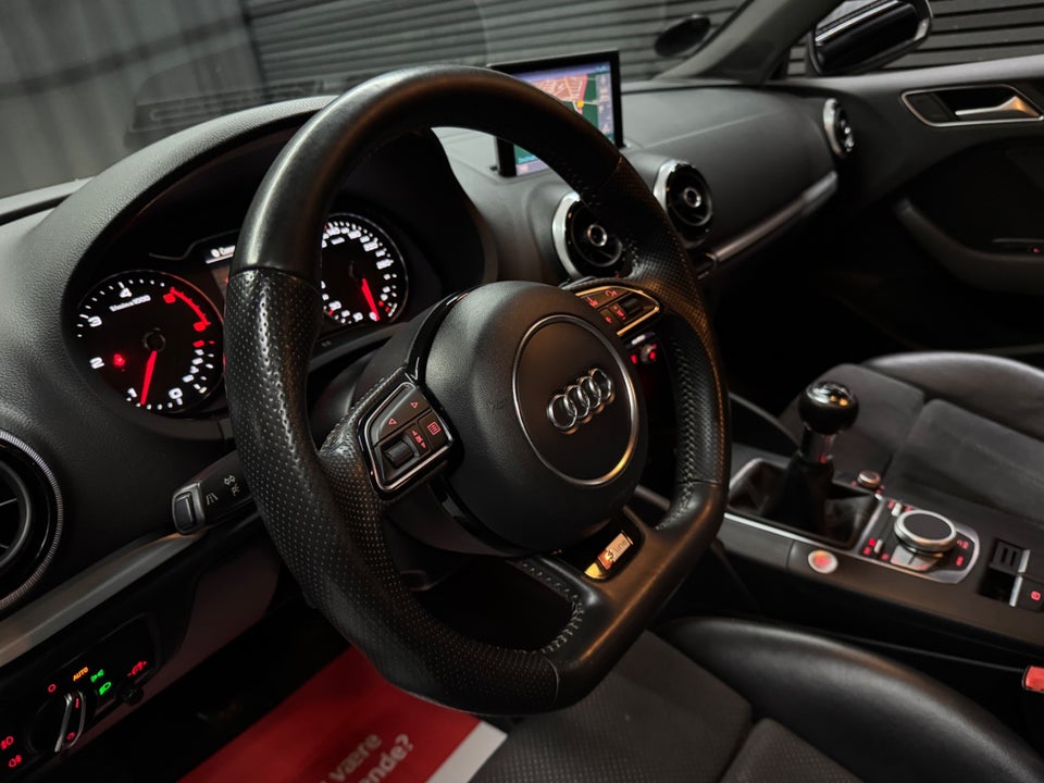 Audi A3 2,0 TDi 150 S-line 4d