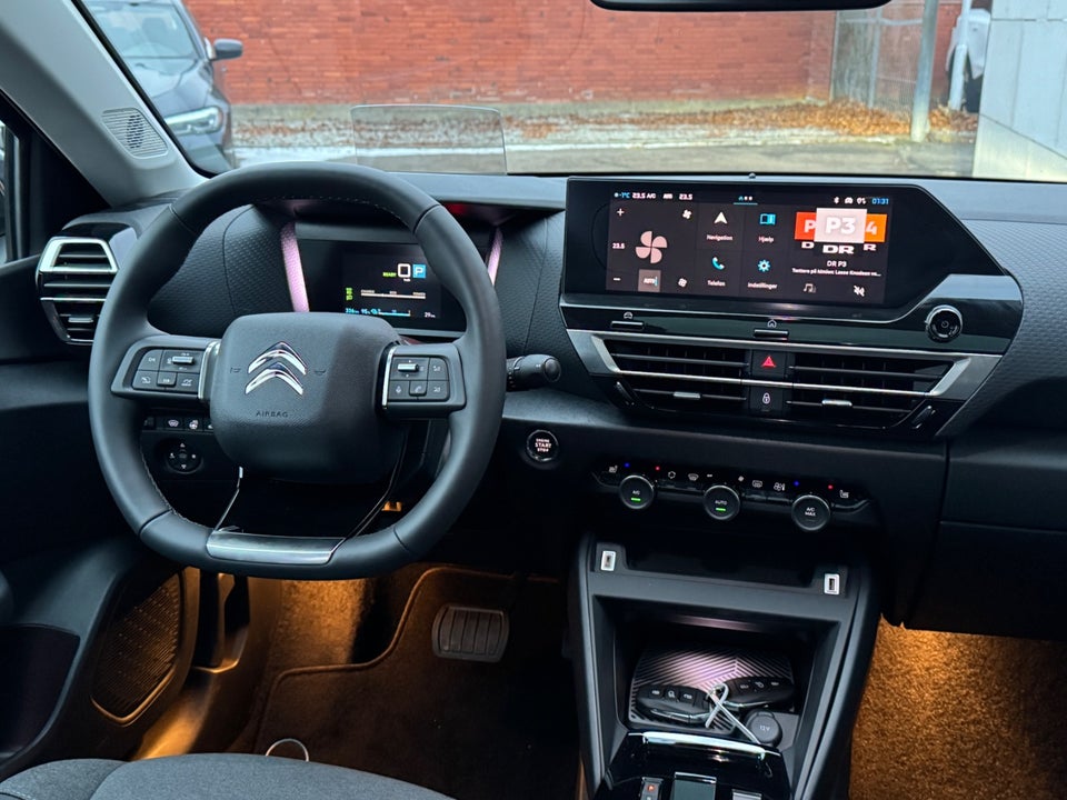 Citroën ë-C4 X 50 Shine 4d