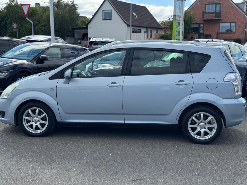 Toyota Corolla Verso 2,2 D-4D 136 Sol 7prs 5d