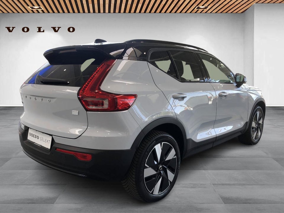 Volvo XC40 ReCharge Extended Range Plus 5d