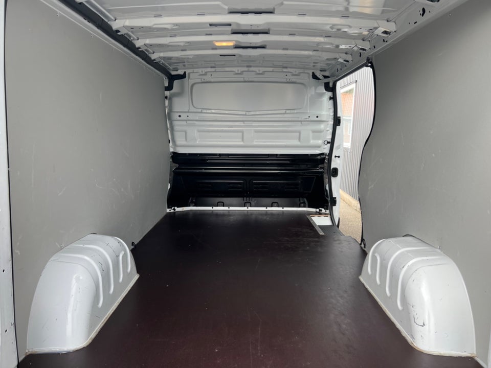 Renault Trafic 2,0 dCi 150 L2H1 EDC