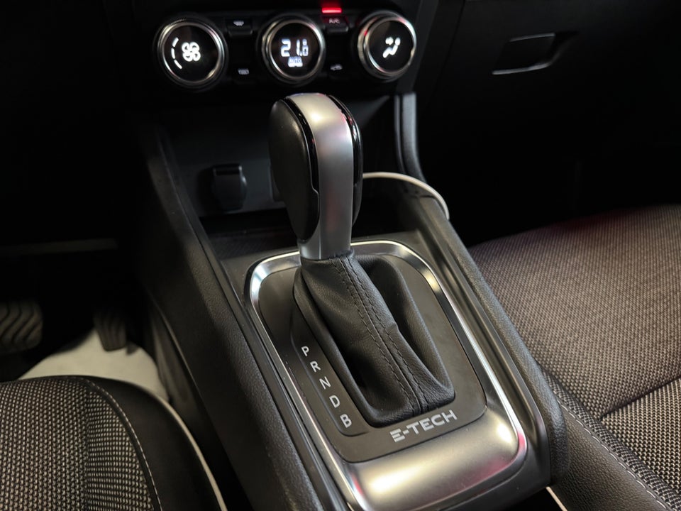 Renault Captur 1,6 E-Tech Intens 5d