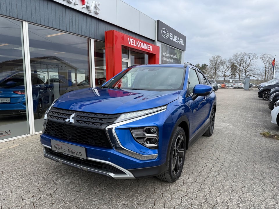 Mitsubishi Eclipse Cross 2,4 PHEV Intense CVT 4WD 5d