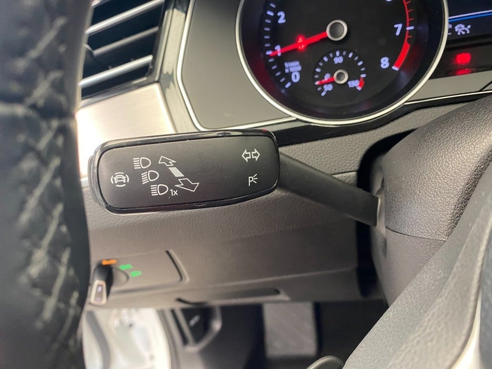 VW Passat 1,5 TSi 150 Elegance+ Variant DSG 5d