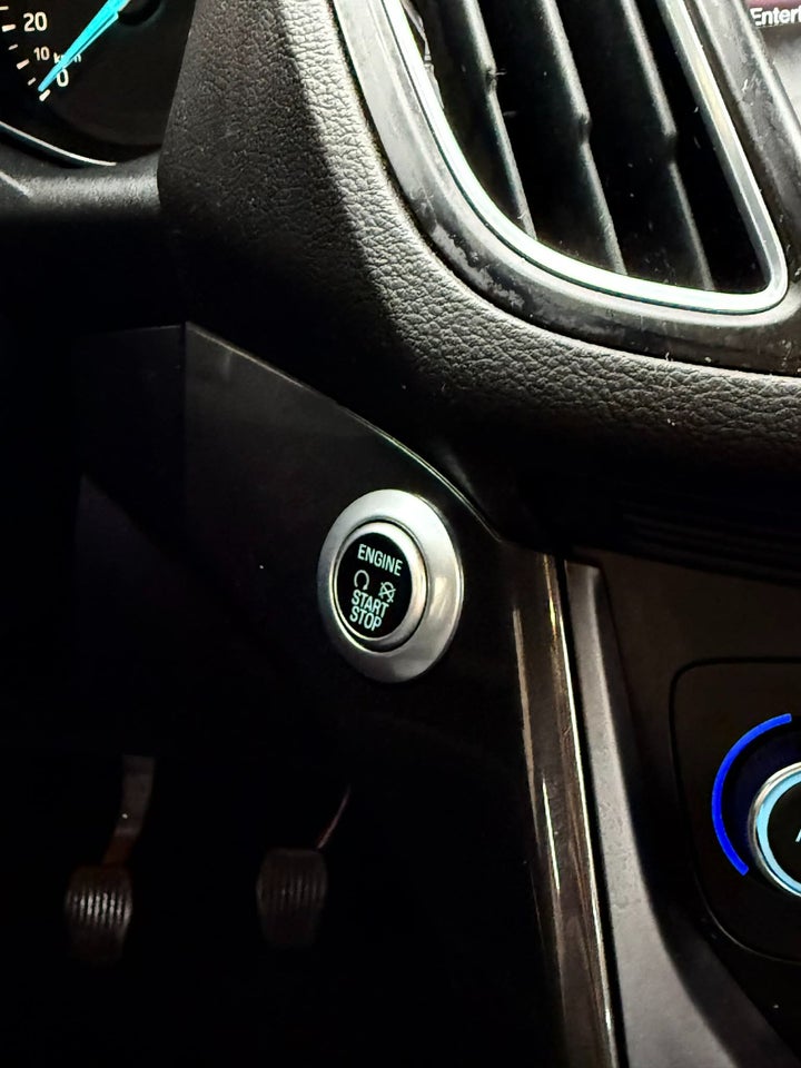 Ford C-MAX 1,5 TDCi 120 Titanium 5d